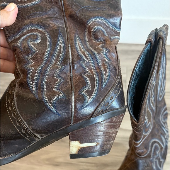Ariat Brown Leather Embroidered Western Country Cowgirl Boots Women’s Size 7 - Picture 4 of 7